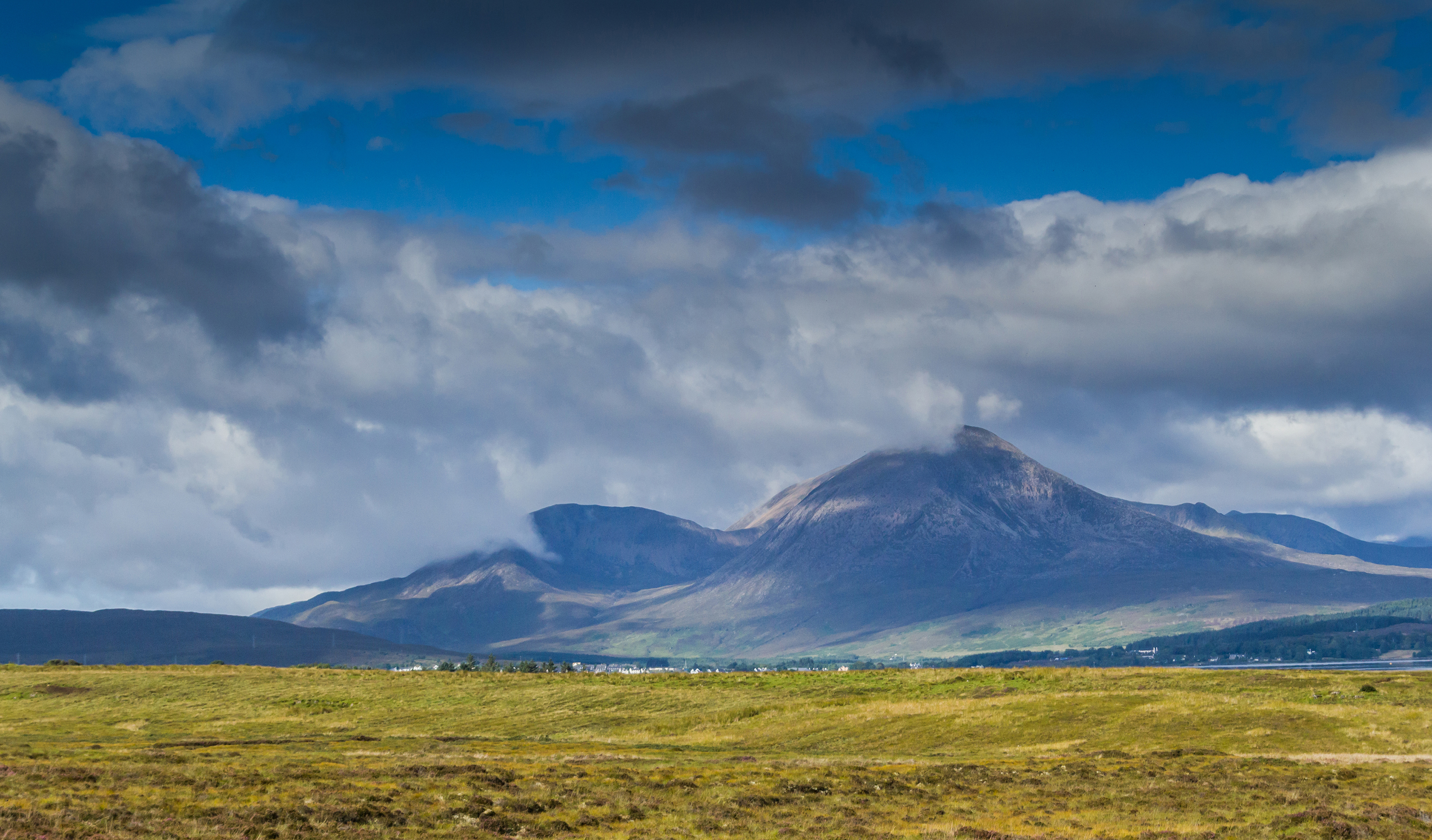 Glen and mountain Scotland - Shutterstock.jpg